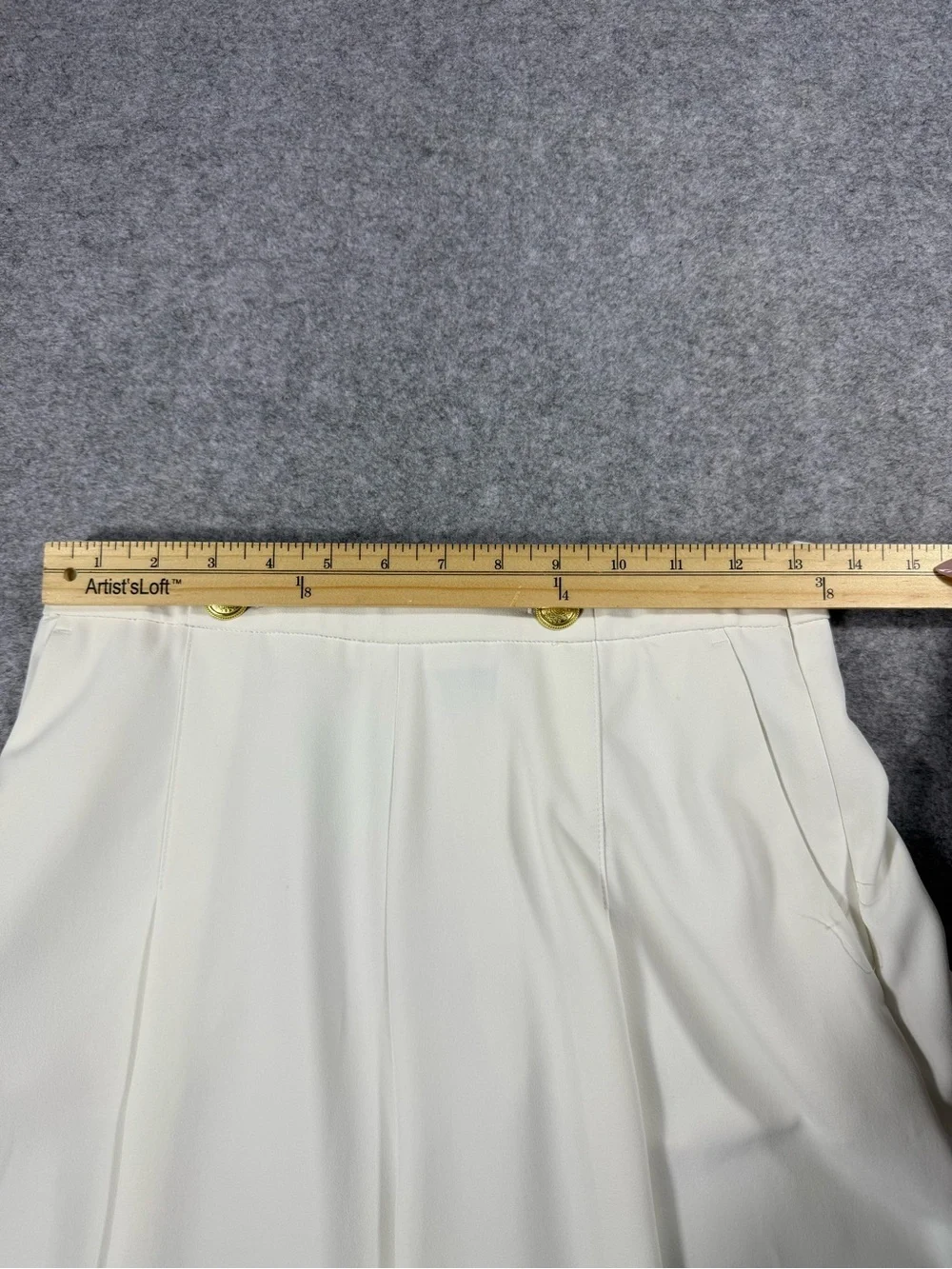 H&M Tailored Shorts Ivory Gold Crest Button Preppy Nautical Classic 4 - Picture 11 of 11